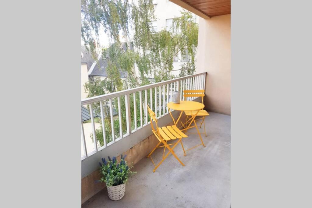 Studio Hyper Centre Avec Balcon Apartamento Châteauroux Exterior foto